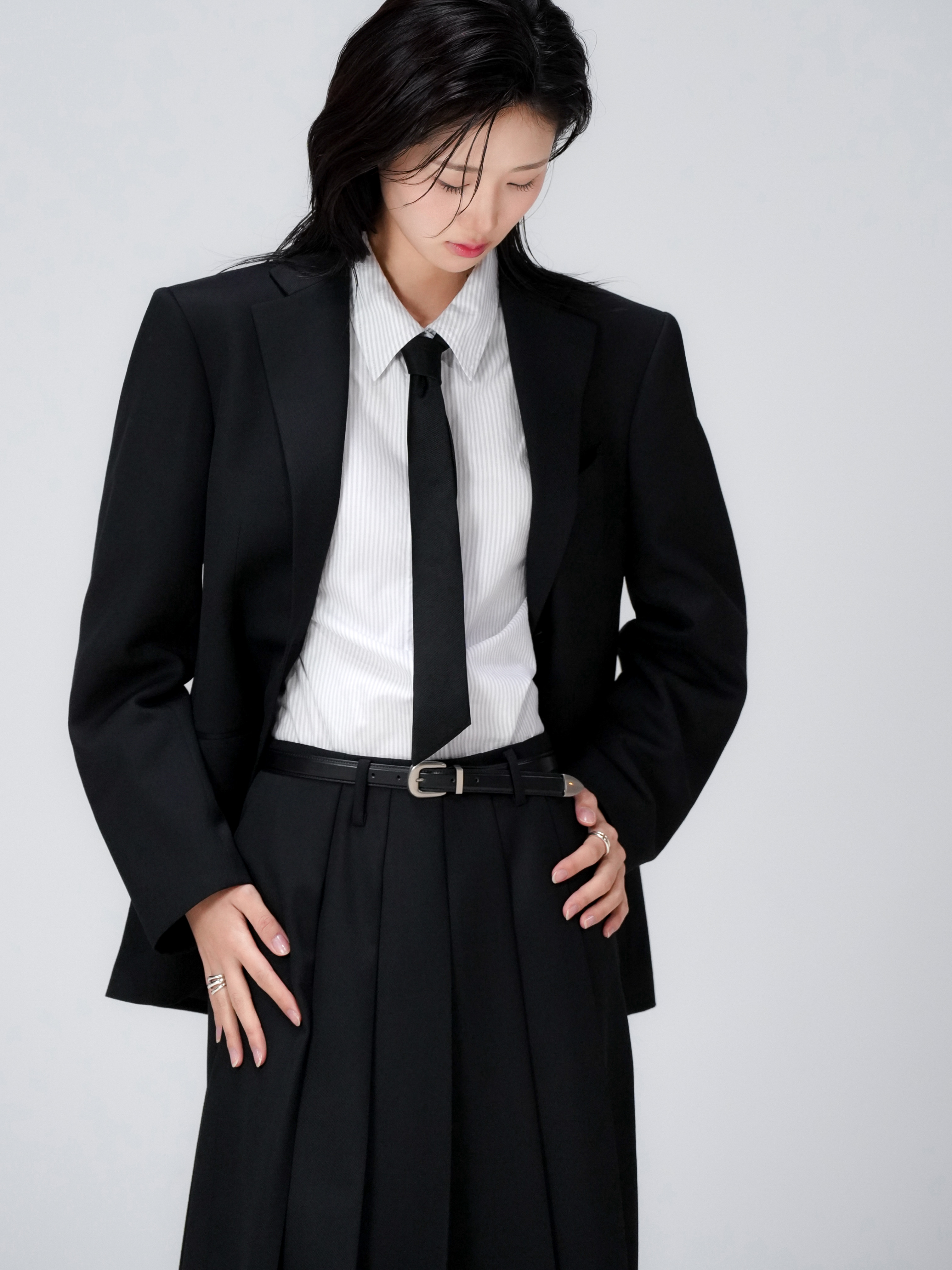여성 수트 룩북 13